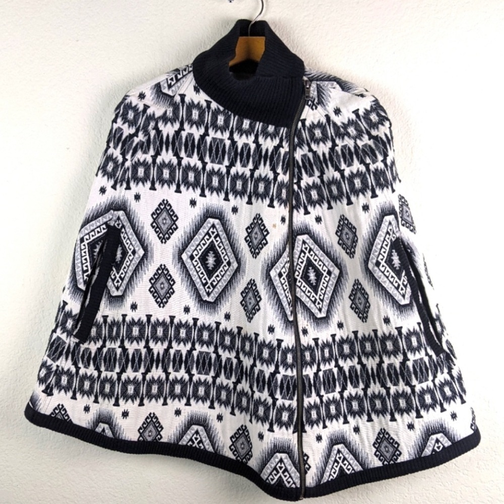 Urban Outfitters Kimchi Blue Aztec Western Boho Poncho Cape Cowboy Festival Med